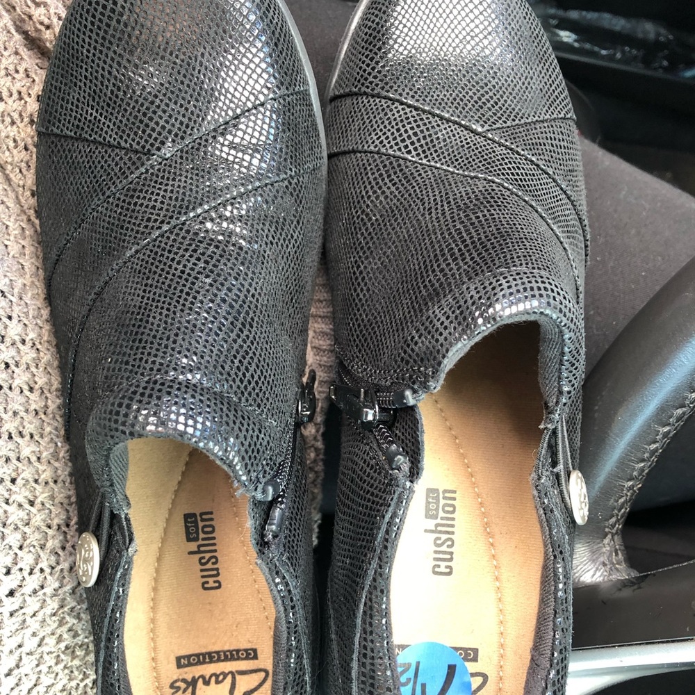 Clark’s clogs - Picture 3 of 3